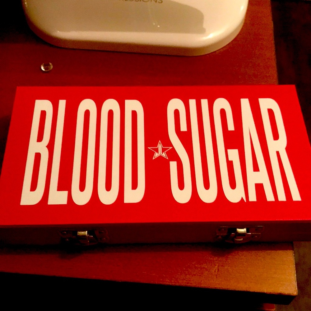 Jeffree star blood sugar eyeshadow pallette